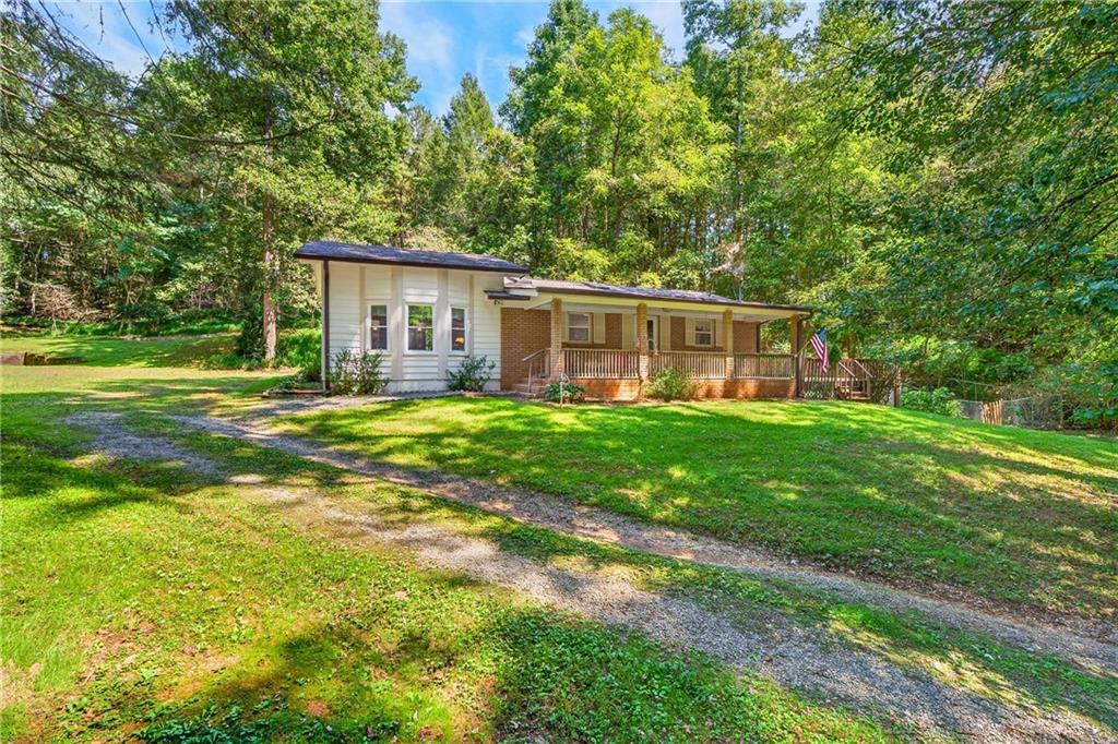 466 Ellington Rd., Ellijay, GA 30540