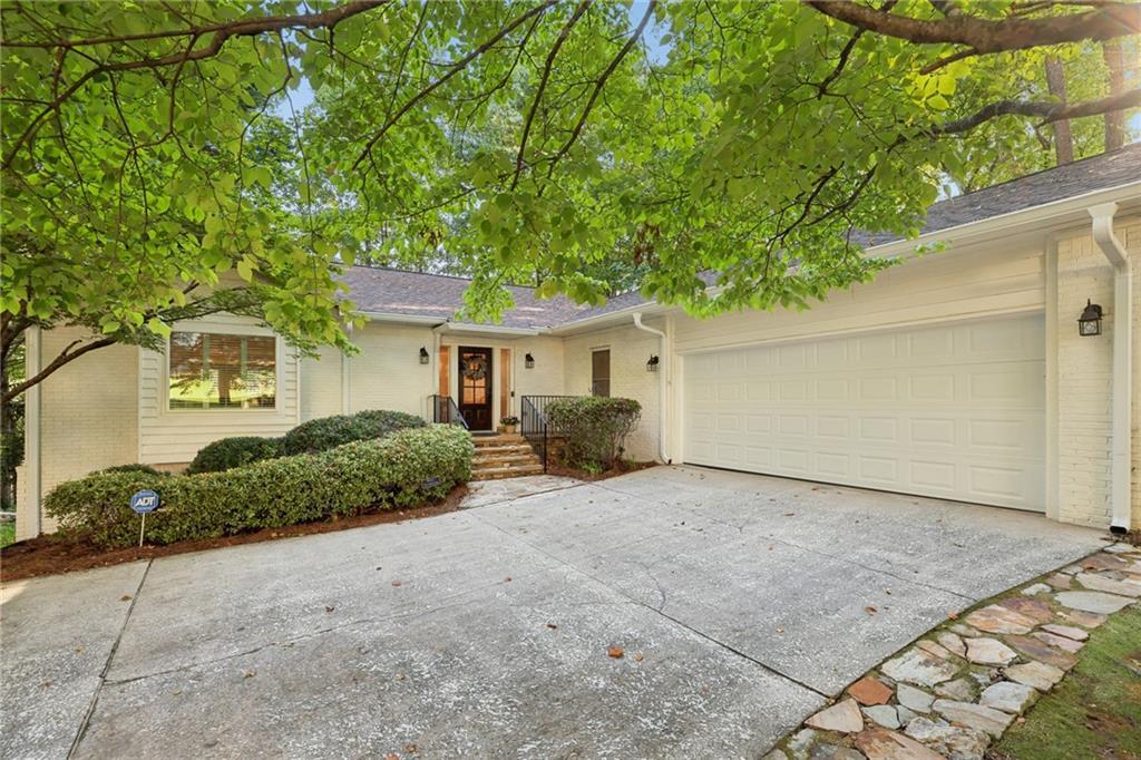 2350 Roxburgh Dr., Roswell, GA 30076