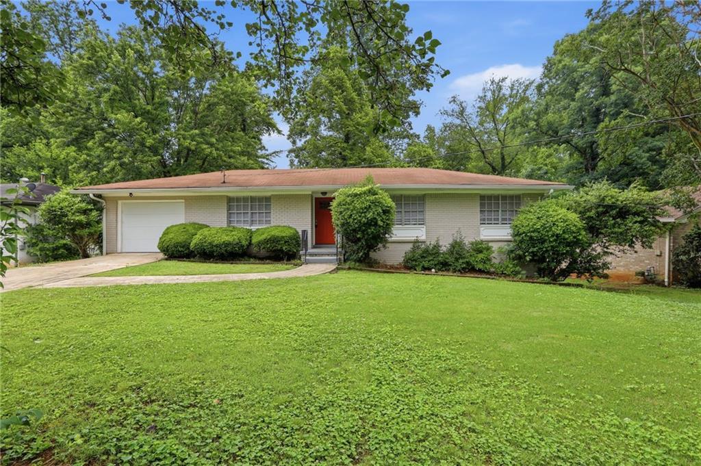 2225 Emerald Castle Dr., Decatur, GA 30035