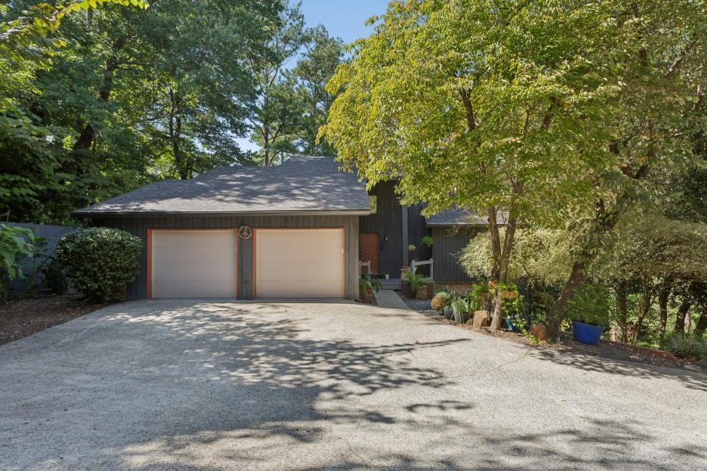 326 W Claiborne Ct., Marietta, GA 30066