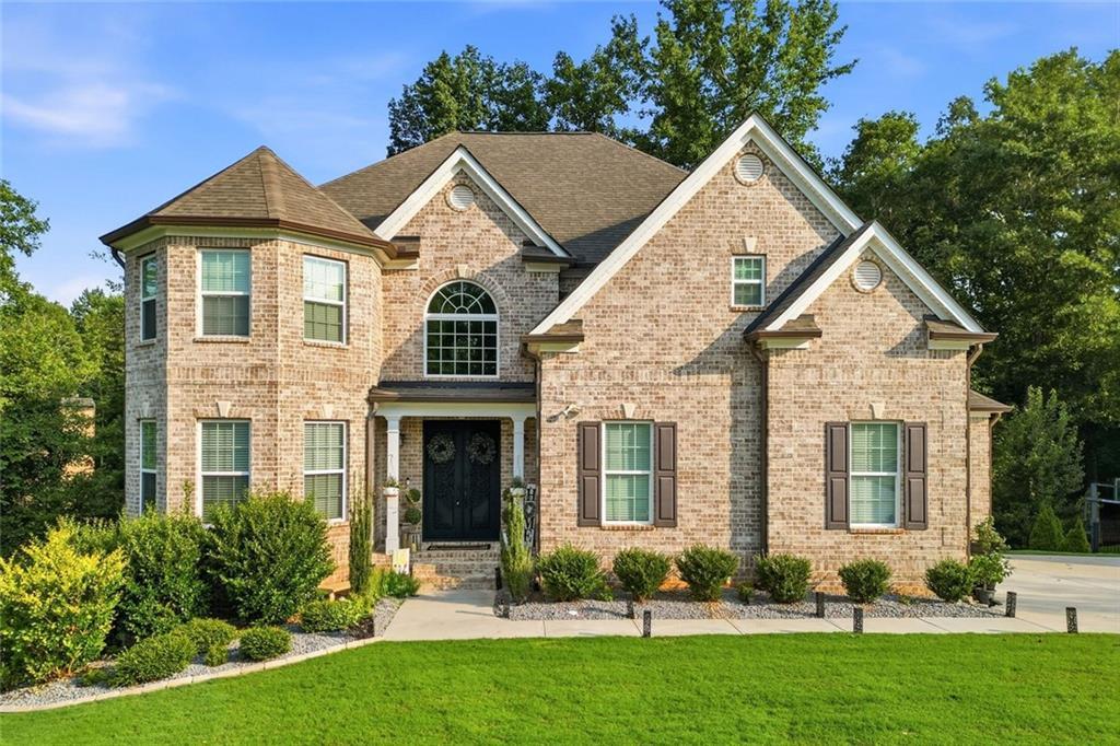 7271 Bluewater Ln., Douglasville, GA 30135
