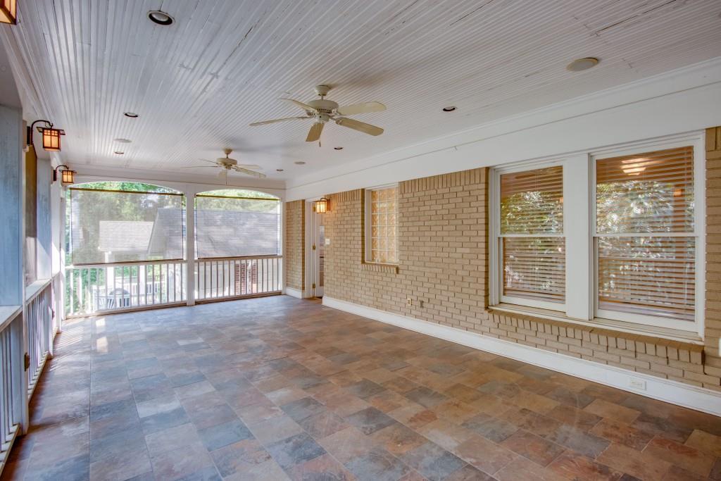 727 Yorkshire Rd., Atlanta, GA 30306