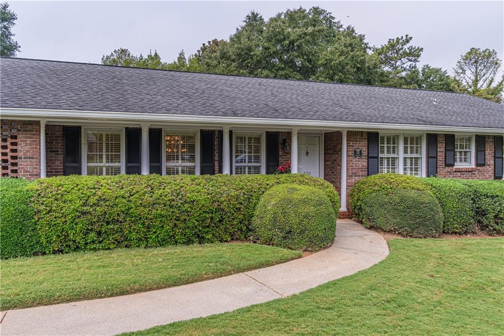 220 Craig Dr., Lawrenceville, GA 30046