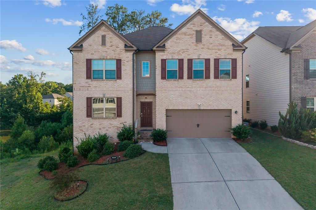 327 Round Pond Dr., Lilburn, GA 30047