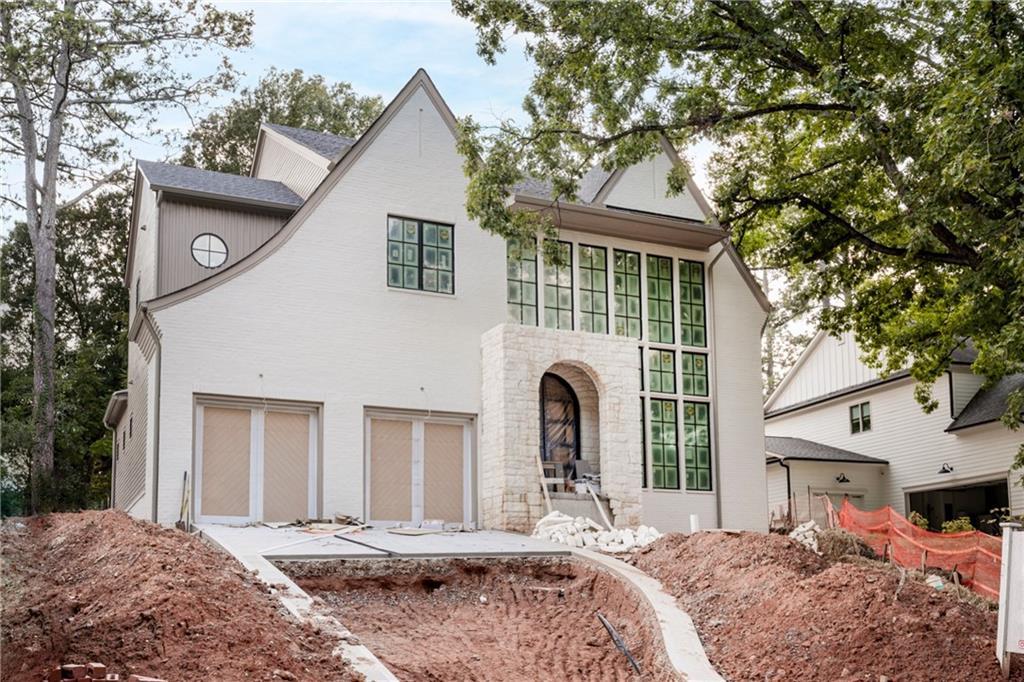 2756 Winding Ln., Brookhaven, GA 30319