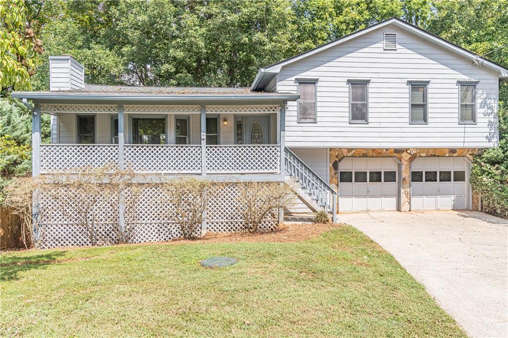 311 Natalie Dr., Lawrenceville, GA 30043