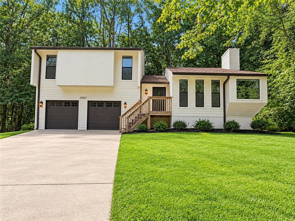 1967 Kelvin Dr., Lawrenceville, GA 30043