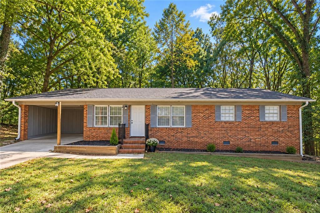 310 Cavalier Rd., Athens, GA 30606