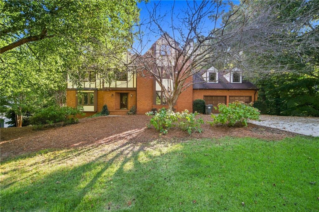 3335 Trails End Rd., Roswell, GA 30075