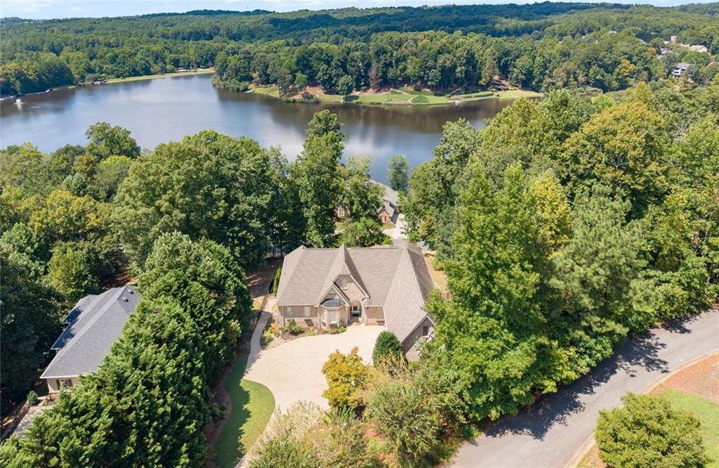 101 Bree Ln., Canton, GA 30114