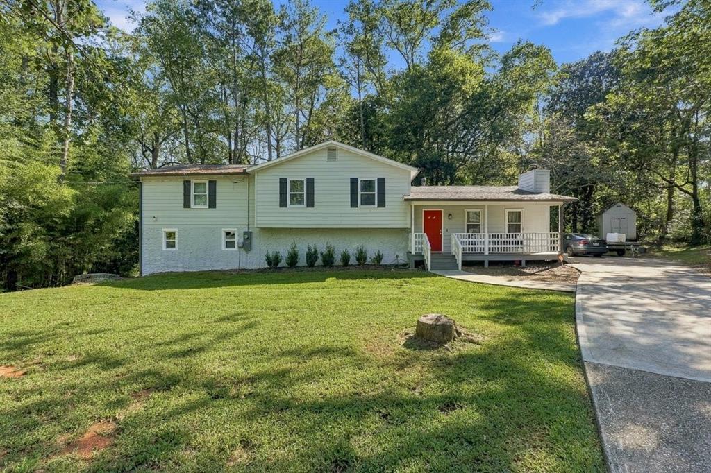 5671 Tracy Dr., Mableton, GA 30126