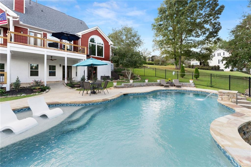 8865 Saddle Tr., Ball Ground, GA 30107