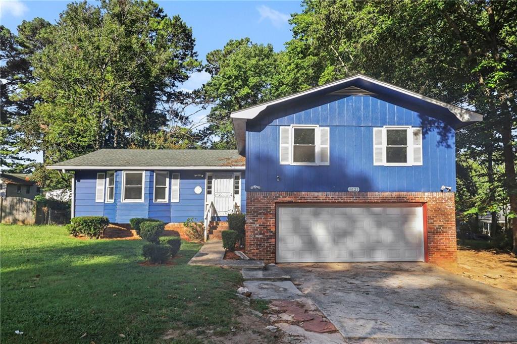 8121 Woodcliff Tr., Riverdale, GA 30274