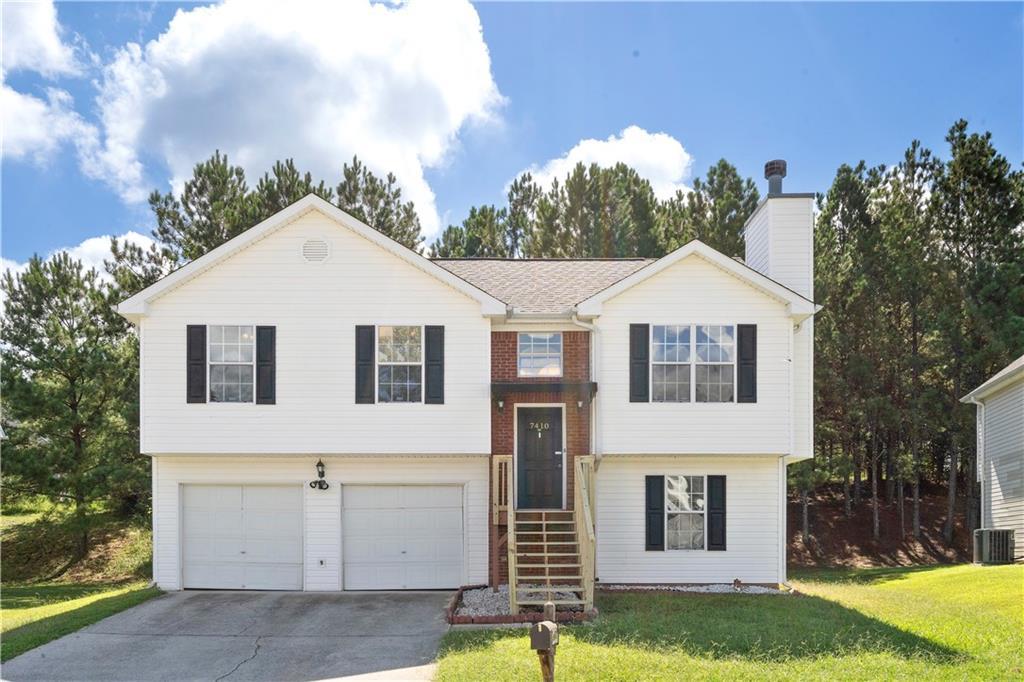 7410 Petunia Dr., Riverdale, GA 30296