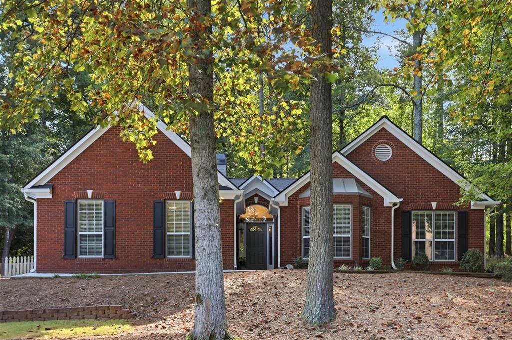 7660 Donington Park Dr., Cumming, GA 30040