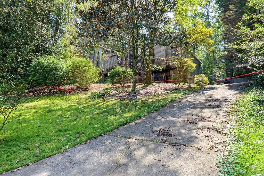 2615 Rocky Springs Dr., Marietta, GA 30062