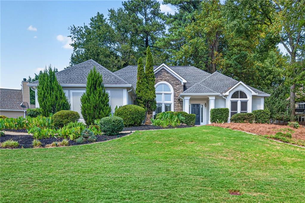 290 Deer Cliff Cove, Lawrenceville, GA 30043