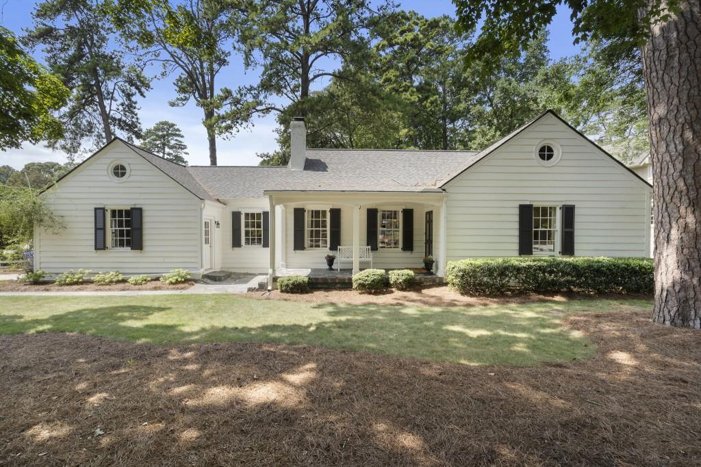 835 Glenbrook Dr., Atlanta, GA 30318