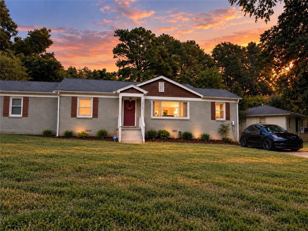 1563 Cloverdale Dr., Marietta, GA 30067