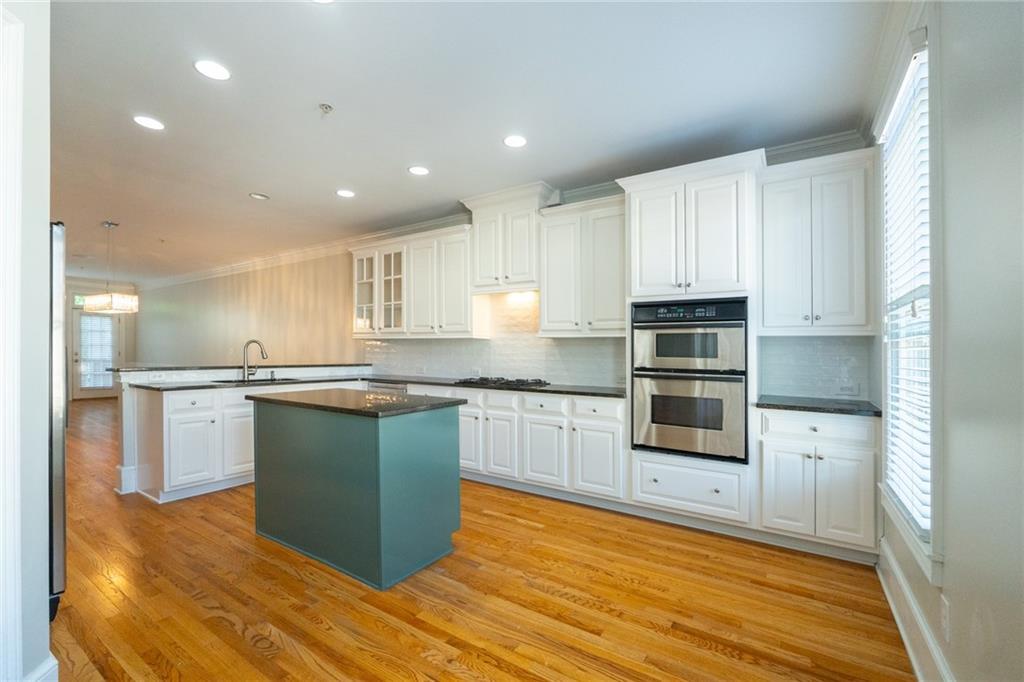 4746 Legacy Cove Ln., Atlanta, GA 30126
