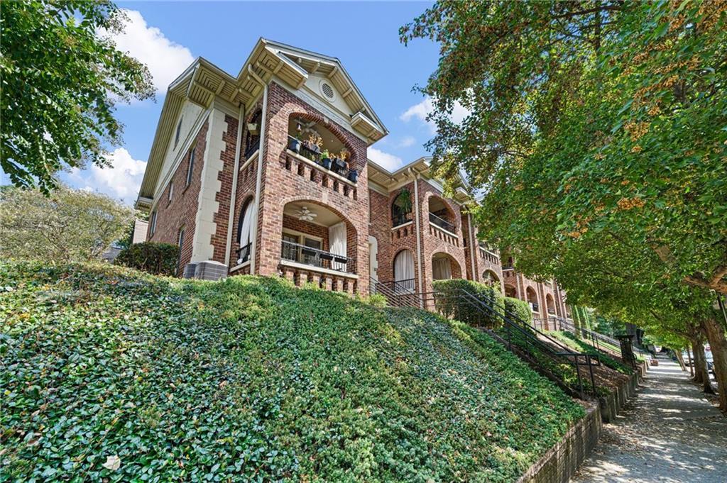 795 Ponce De Leon Pl. #C2, Atlanta, GA 30306
