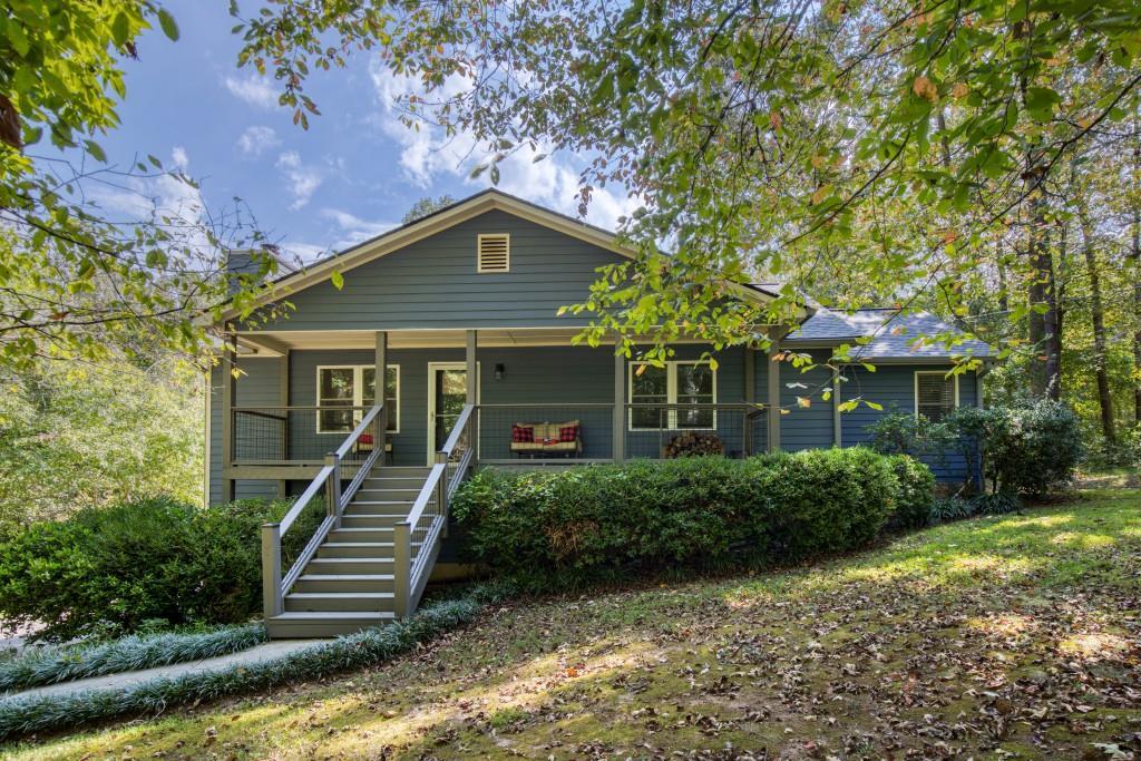 426 Jay Moss Ln., Talking Rock, GA 30175