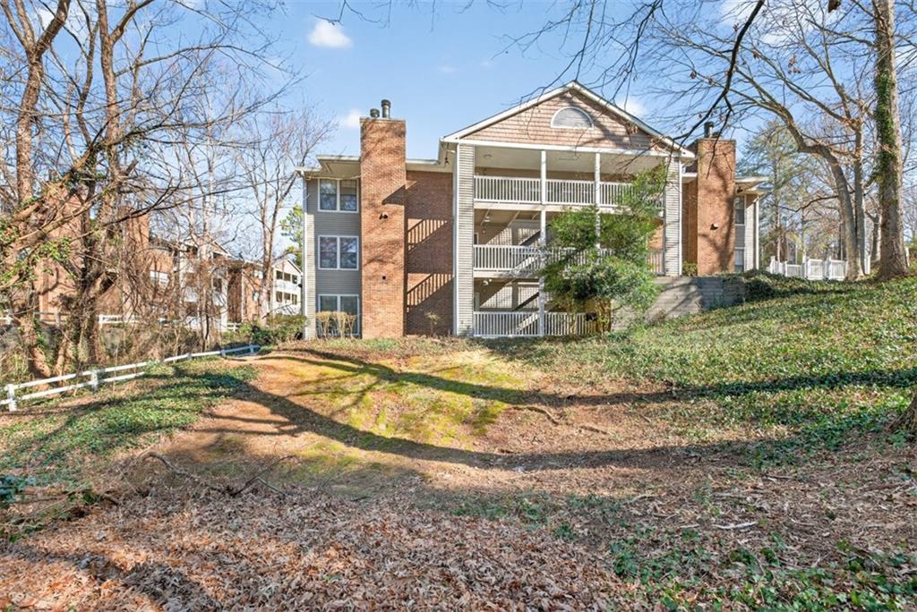 201 Barrington Hills Dr., Atlanta, GA 30350