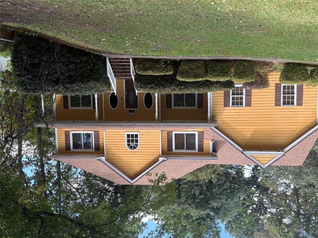 1068 Leslie Pl., Lithonia, GA 30058
