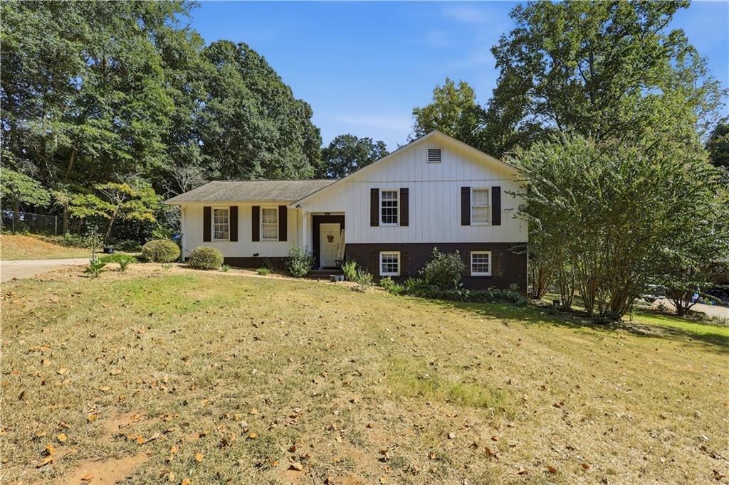 69 Forest Hill Ct., Commerce, GA 30529