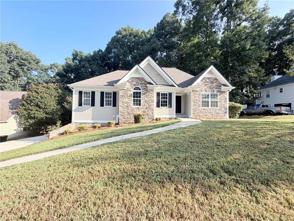 1412 White Oak Trace, Loganville, GA 30052