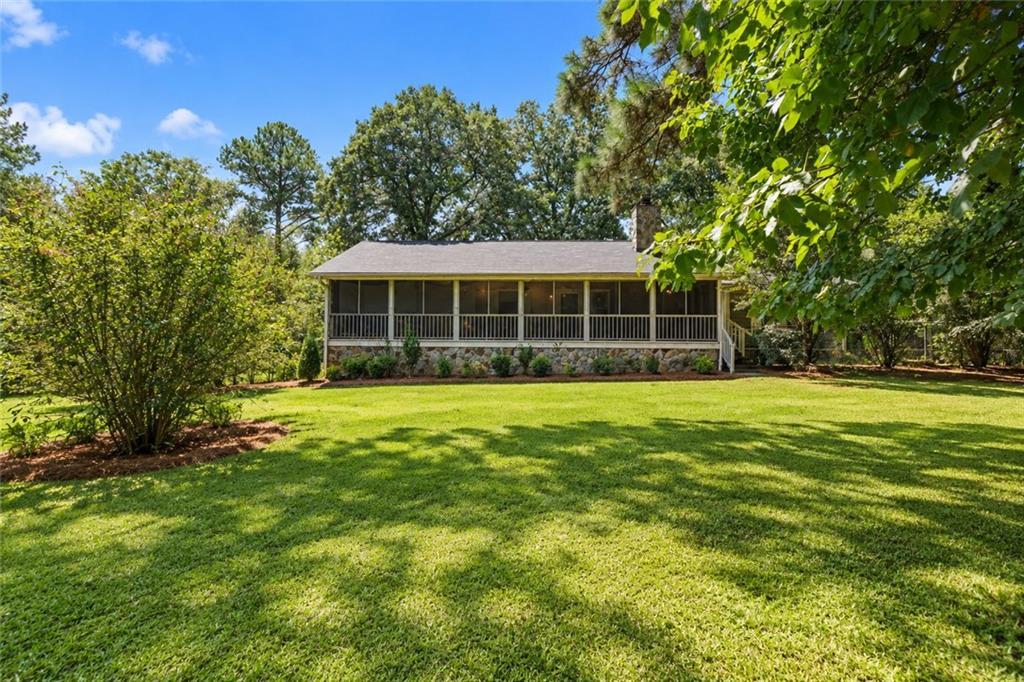 76 Harold Dr., Mcdonough, GA 30253