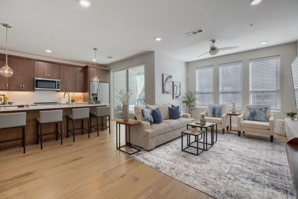 1050 Stacks Ave. #1506, Atlanta, GA 30315