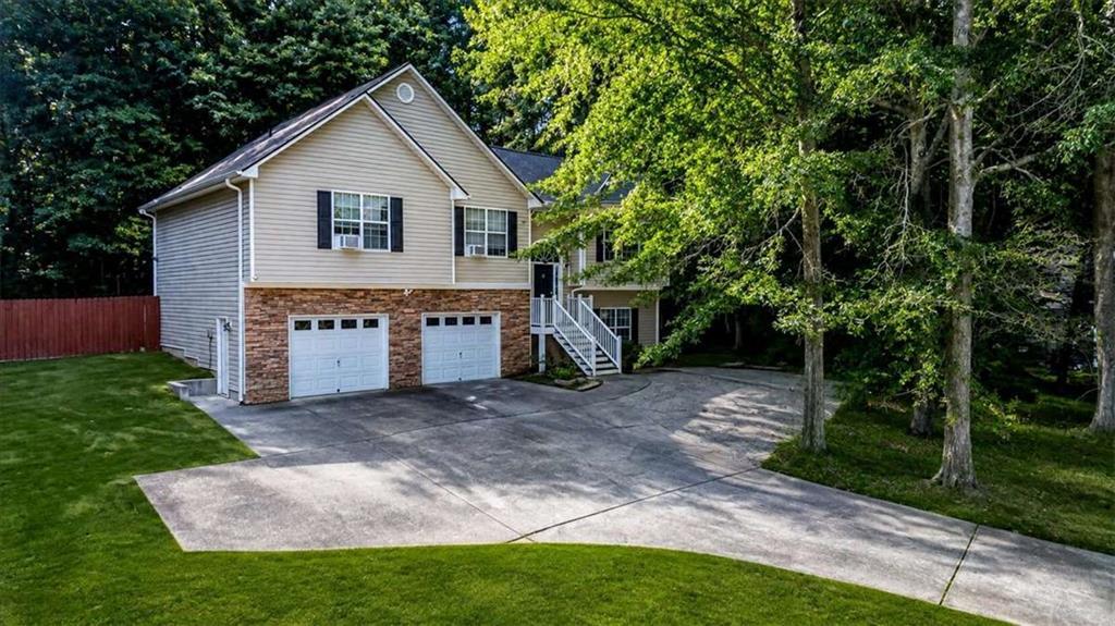 321 Four Oaks Dr., Powder Springs, GA 30127