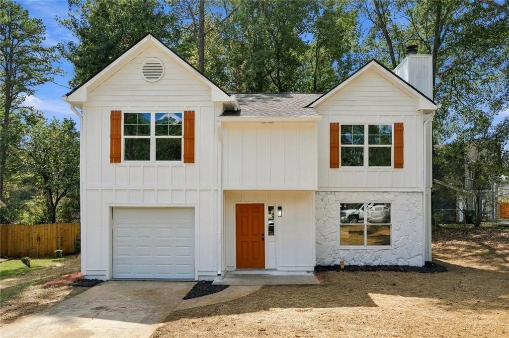 5441 Forest Path Ct., Stone Mountain, GA 30088