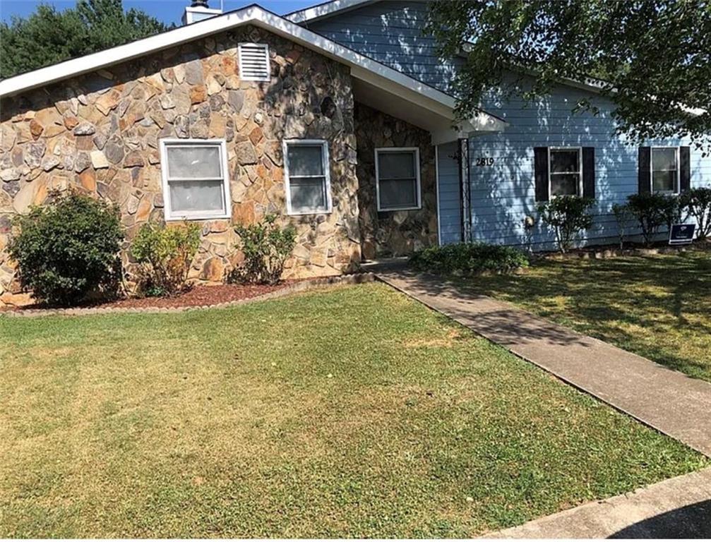 2819 Briar Hill Ln., Conyers, GA 30013