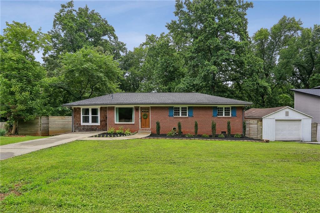 2188 Stockbridge Dr., Atlanta, GA 30316