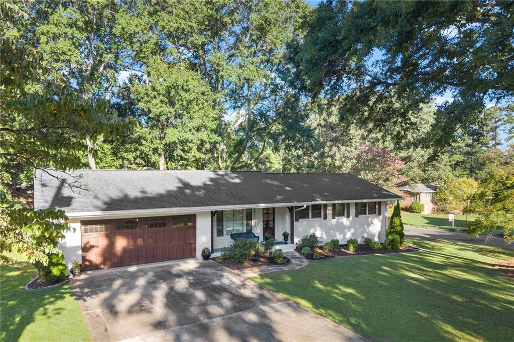 3834 Cherrydale Ln., Smyrna, GA 30082