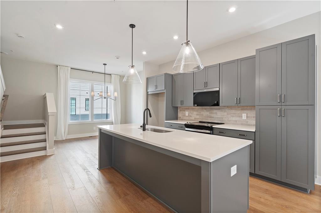 989 Bibbs Circle Nw #24, Atlanta, GA 30318