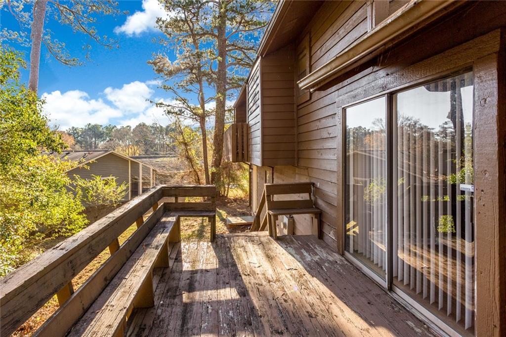 8642 Plumtree Dr., Riverdale, GA 30274