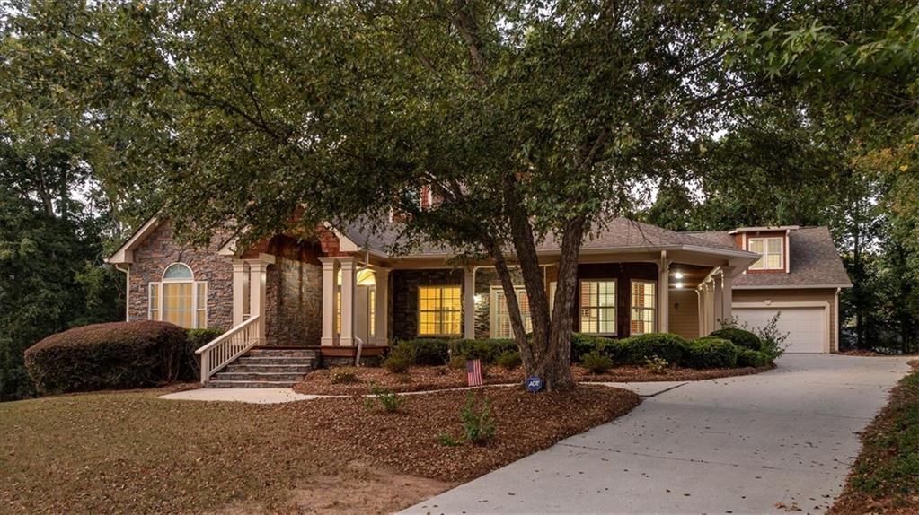 1805 Stephens Ct., Monroe, GA 30656