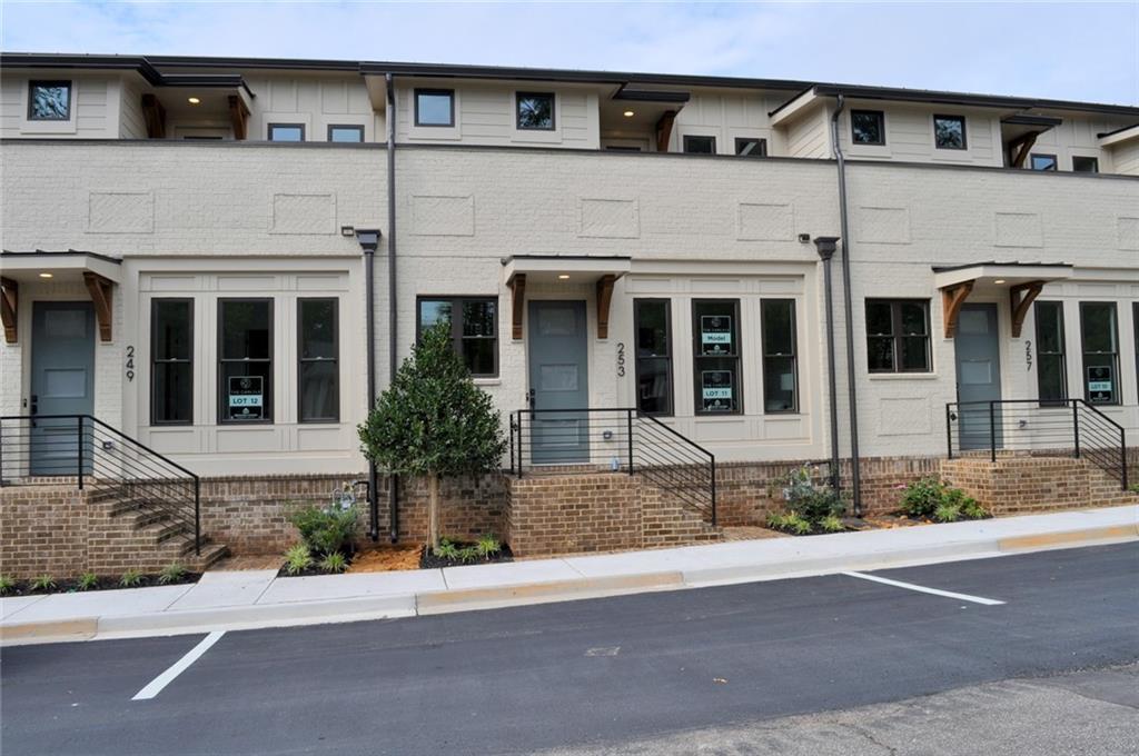 253 White St., Marietta, GA 30060