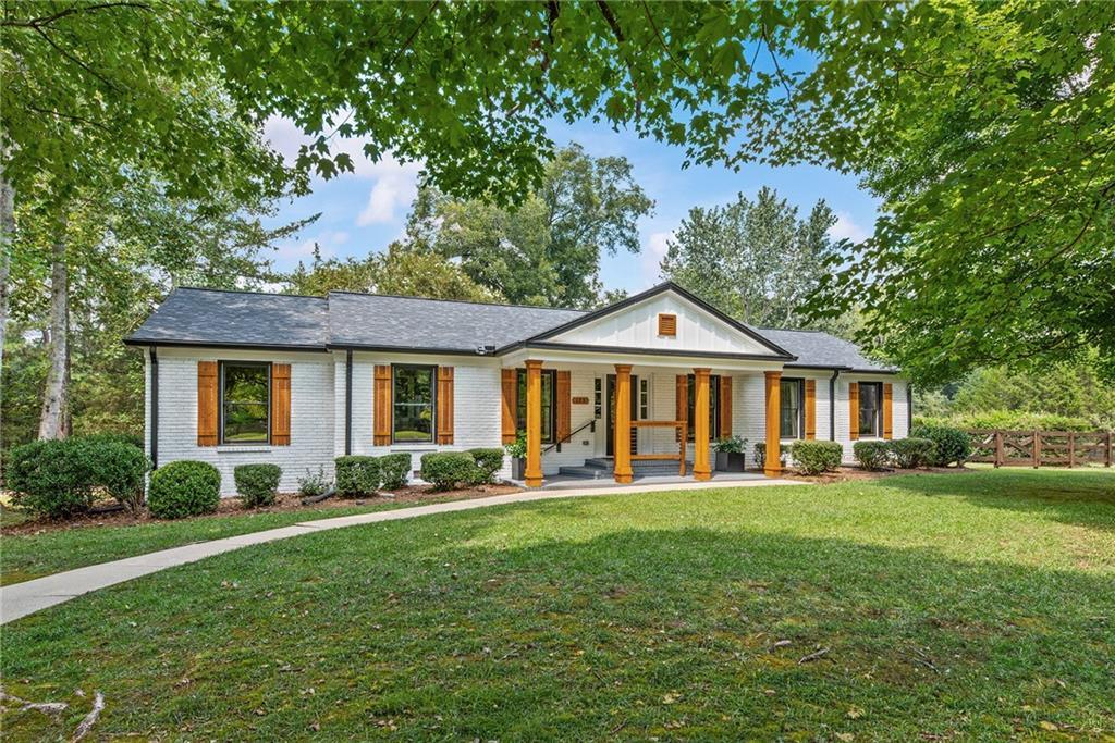 175 Williamsburg Ln., Athens, GA 30605