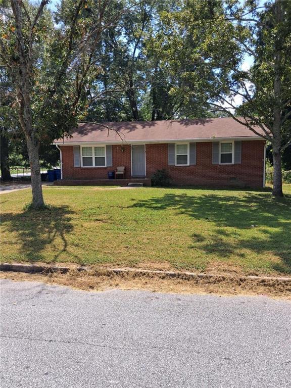 2840 Carriage Ln., South Fulton, GA 30349