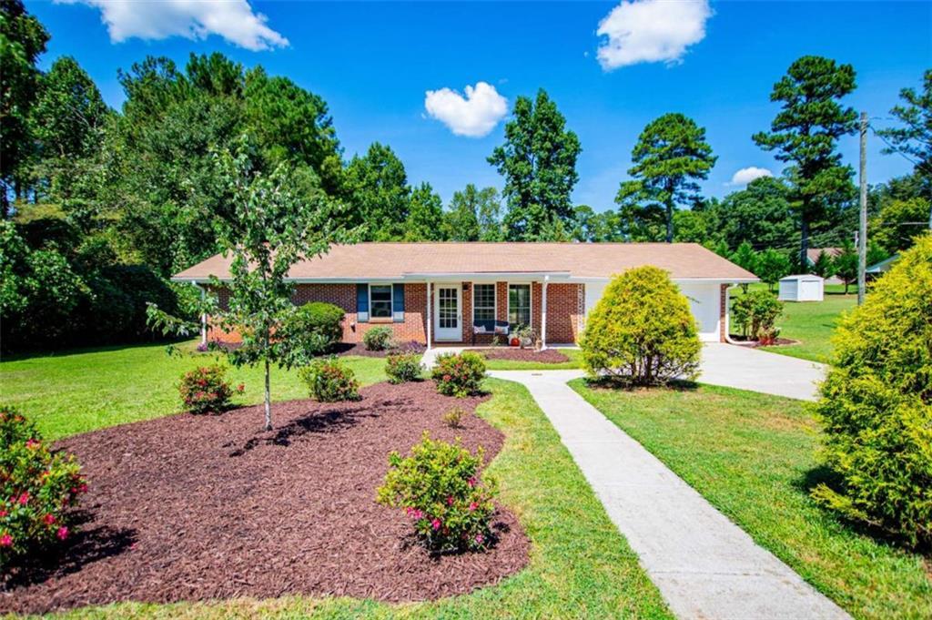 95 E Barbara Ln., Carrollton, GA 30117