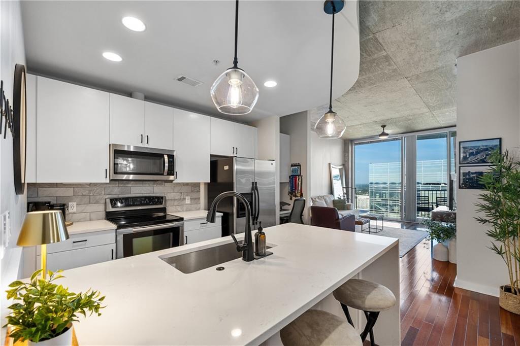 400 W Peachtree St. #3005, Atlanta, GA 30308