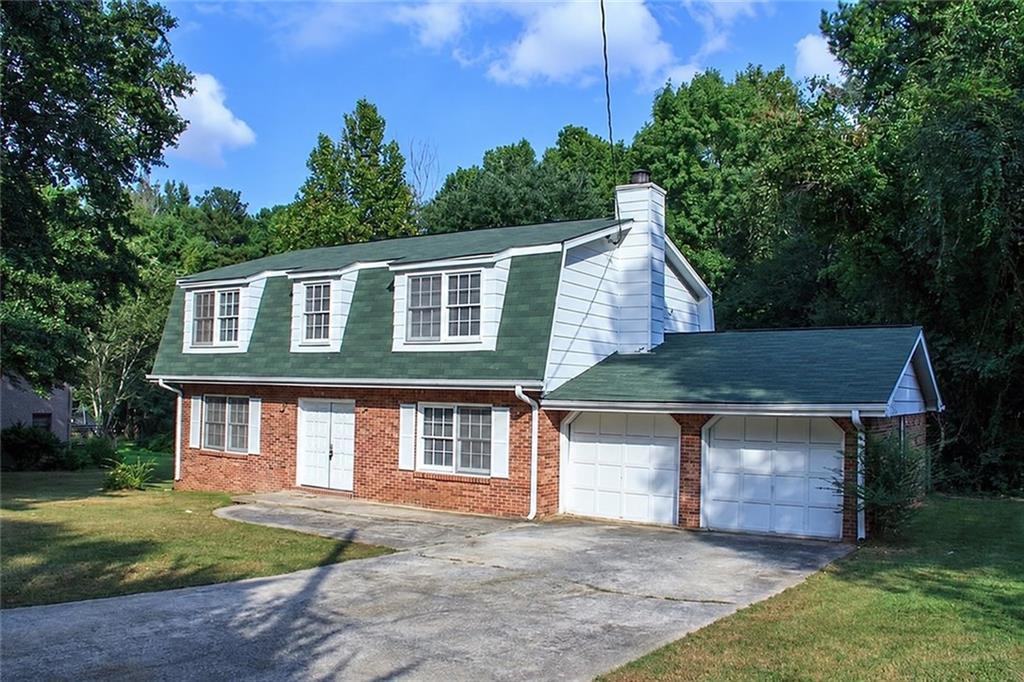 6202 Lance Ln., Riverdale, GA 30274