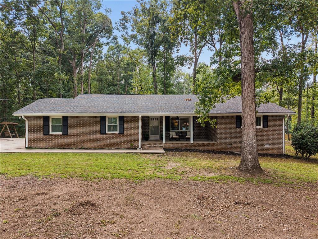 3696 Rainbow Cir., Snellville, GA 30039