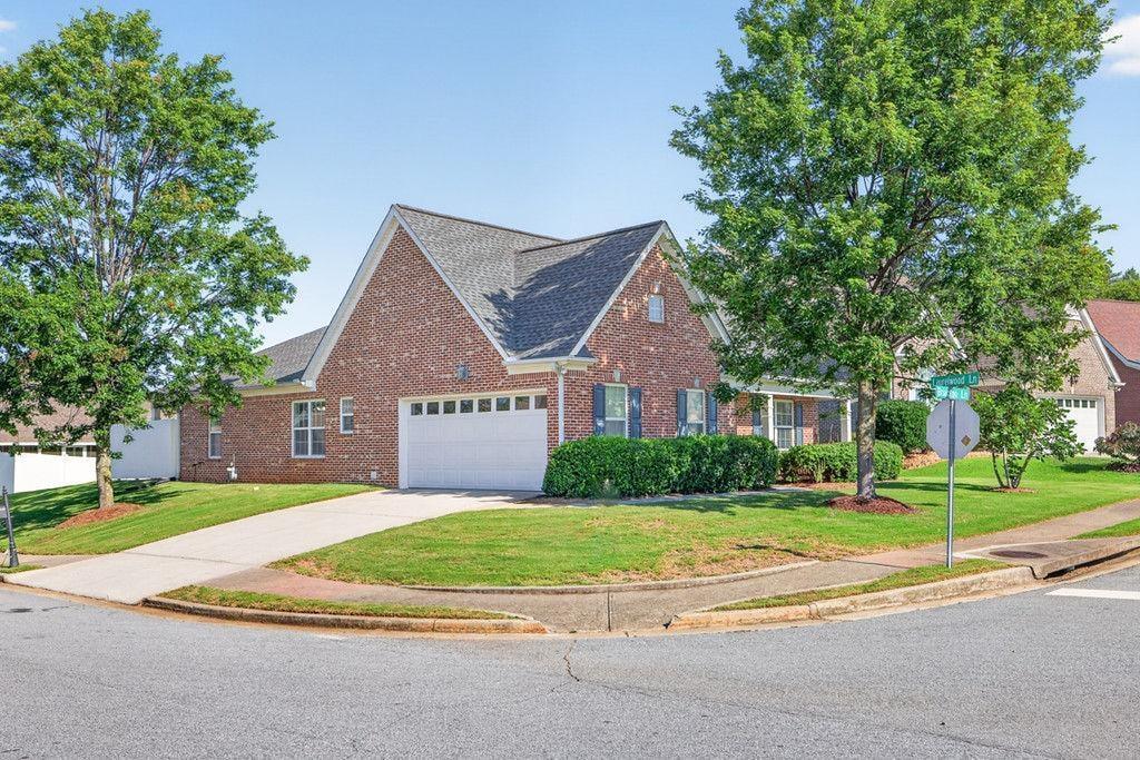 1237 Laurelwood Ln., Lawrenceville, GA 30045