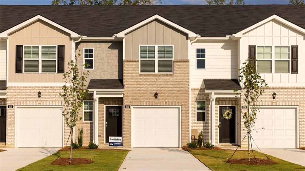 216 Kenmore Cir., Perry, GA 31069