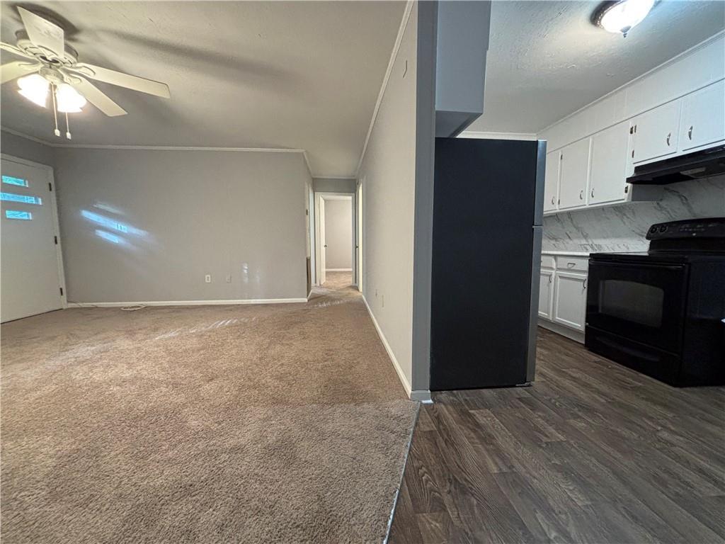 3211 Country Ln., Gainesville, GA 30506